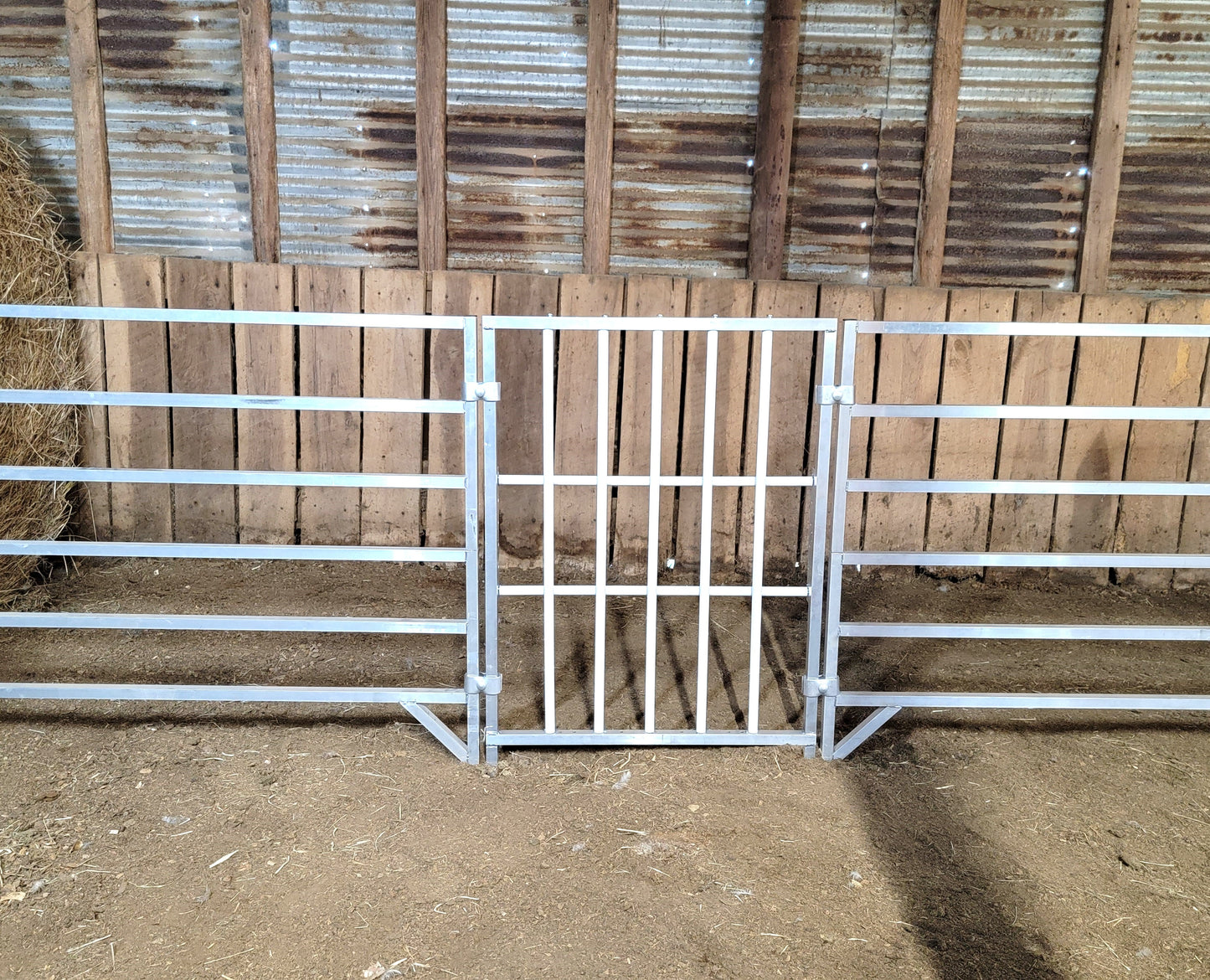 Premium Aluminum 30-Inch-Long by 40-Inch-Tall Sheep & Goat Lamb & Kid Creep Feeding Panel - Homesteading Supplies for Quail Enthusiasts