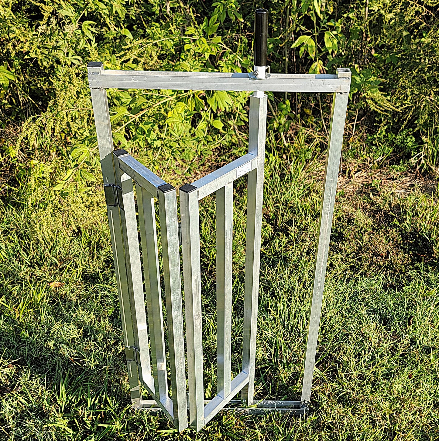 Premium Aluminum 40-Inch-Tall Sheep & Goat Folding Stop Gate for Sorting Alley & Pen Systems - Homesteading Supplies for Quail Enthusiasts