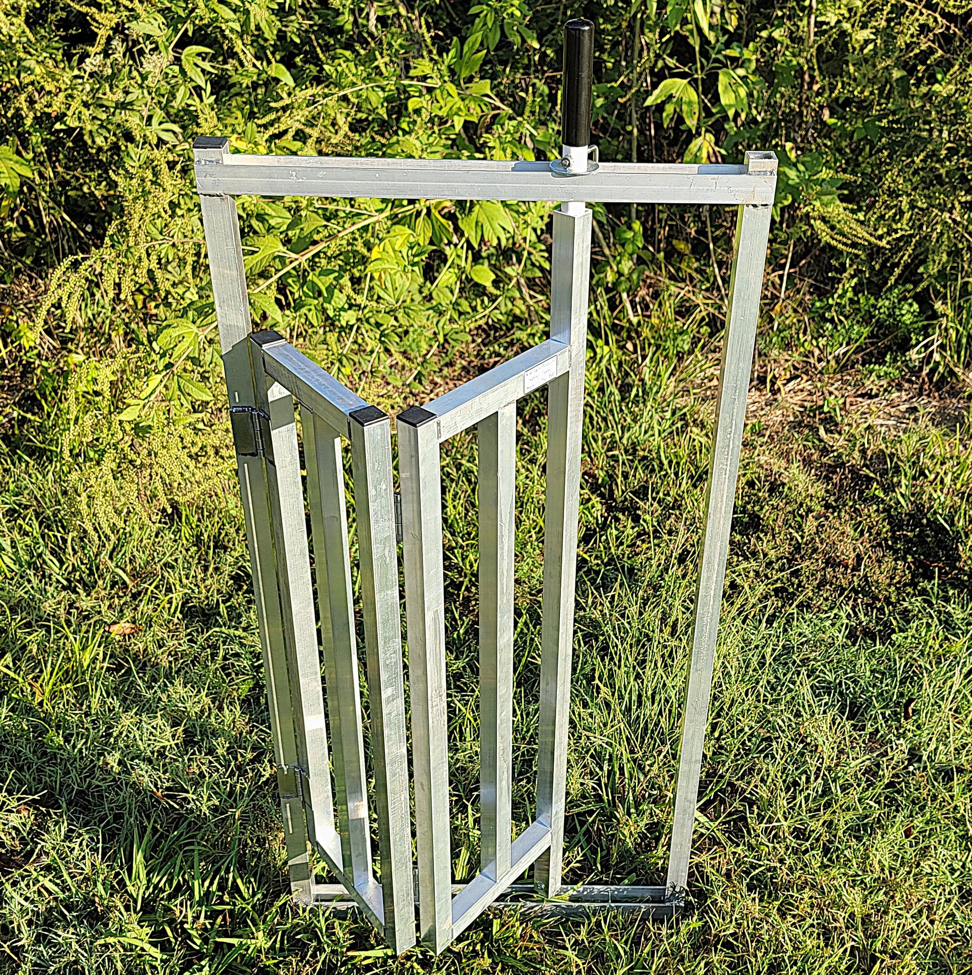 Premium Aluminum 40-Inch-Tall Sheep & Goat Folding Stop Gate for Sorting Alley & Pen Systems - Homesteading Supplies for Quail Enthusiasts