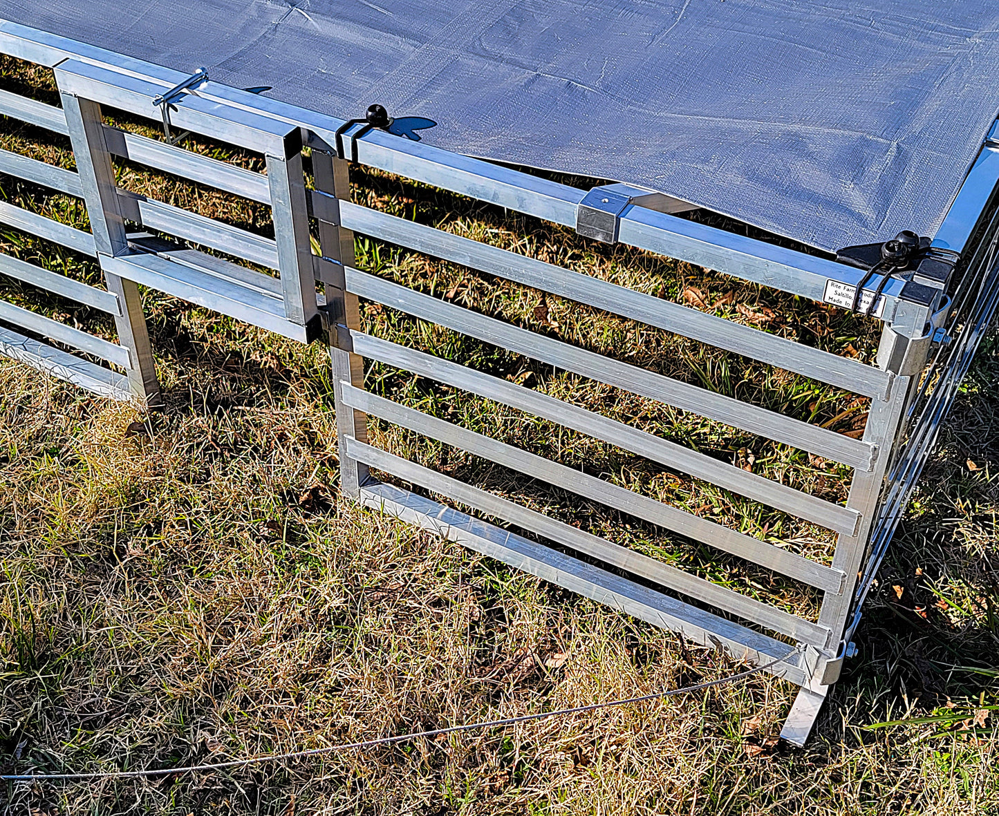 Rite Farm Products Aluminum 10'X10' Mobile Broiler Chicken Tractor Coop Poultry Meat Bird