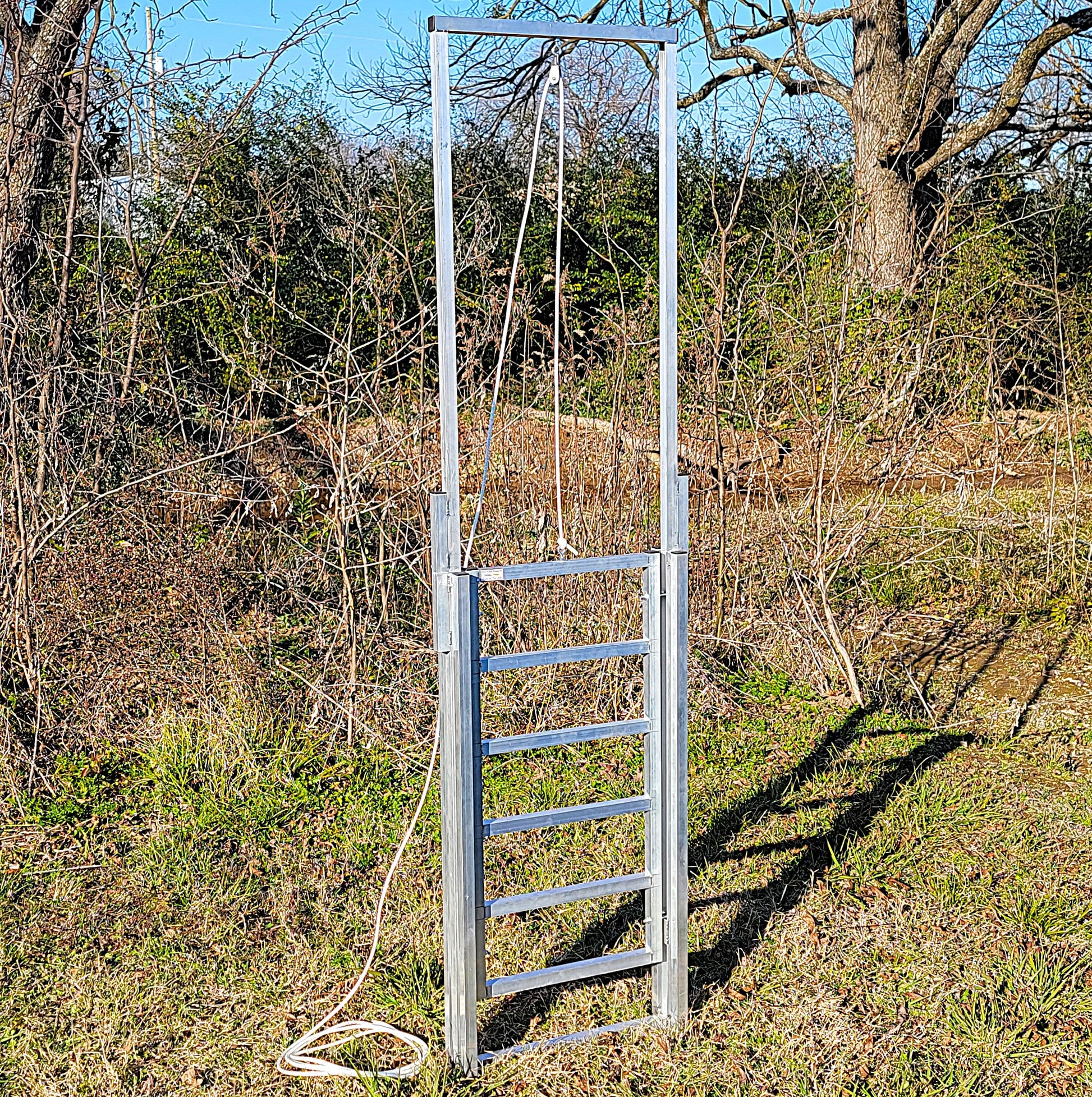 Premium Aluminum 80-Inch-Tall Sheep & Goat Guillotine Stop Gate for Sorting Alley & Pen Systems - Homesteading Supplies for Quail Enthusiasts