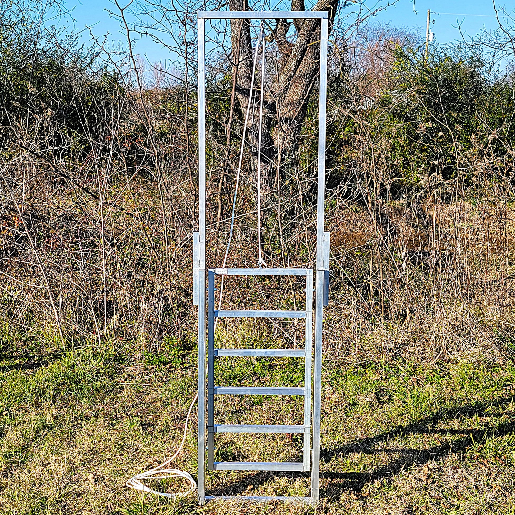 Premium Aluminum 80-Inch-Tall Sheep & Goat Guillotine Stop Gate for Sorting Alley & Pen Systems - Homesteading Supplies for Quail Enthusiasts