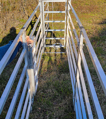 Premium Aluminum Sheep & Goat Anti Backup Gate for Sorting Alley & Pen Systems - Homesteading Supplies for Quail Enthusiasts