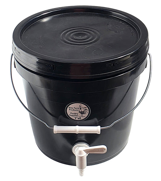 Quail Town Cages by Rite Farm Products - 2 Gallon Water Reservoir Kit