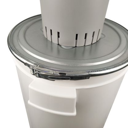 Farm Mill Feed Grinder 60 lb Capacity Bucket